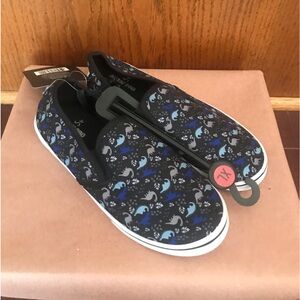 “New Arrivals “ Children’s Girls Activ Pro Sneakers In Size XL #51